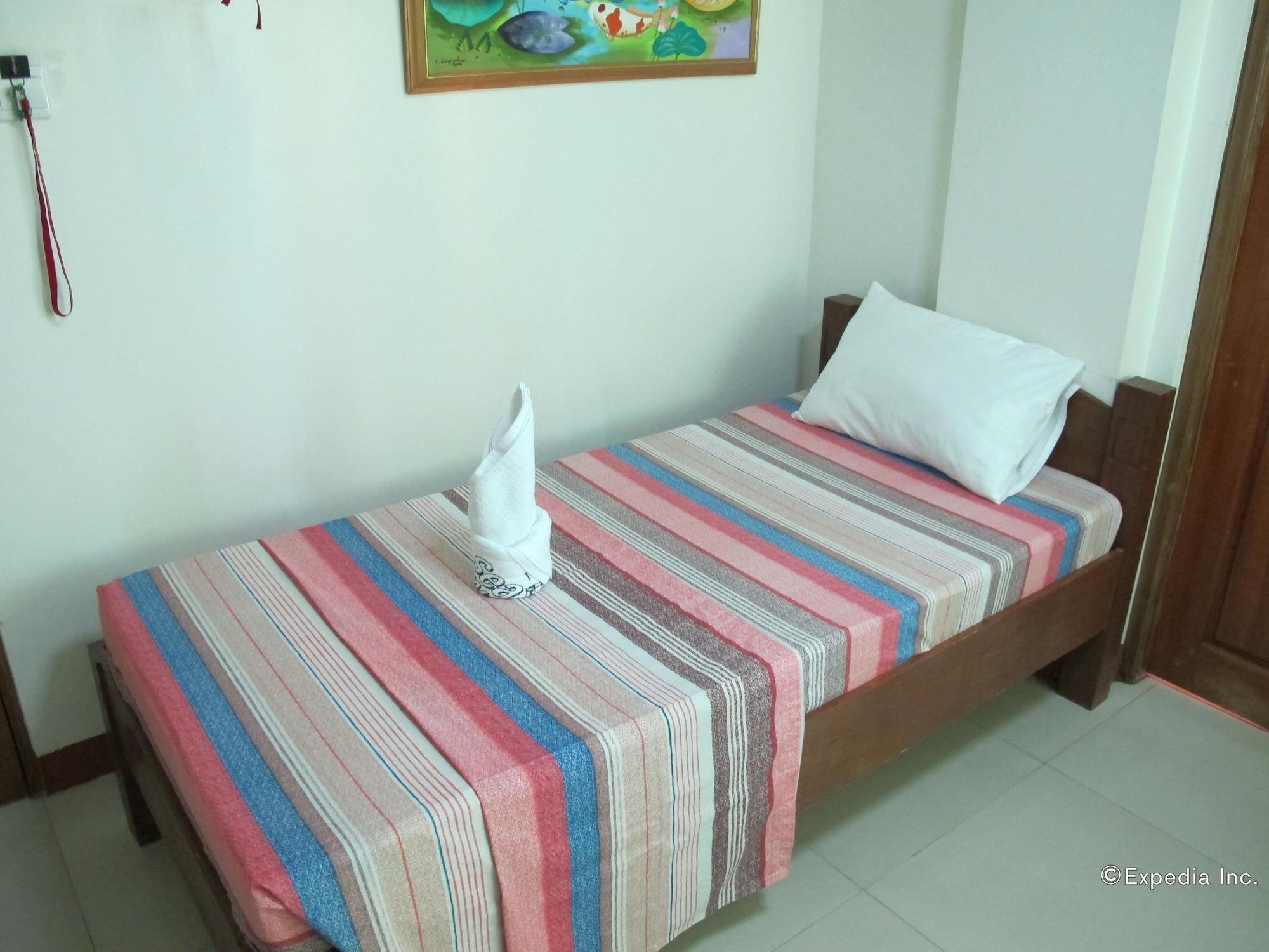 Sea Jewel Beach Resort Puerto Galera Exterior photo