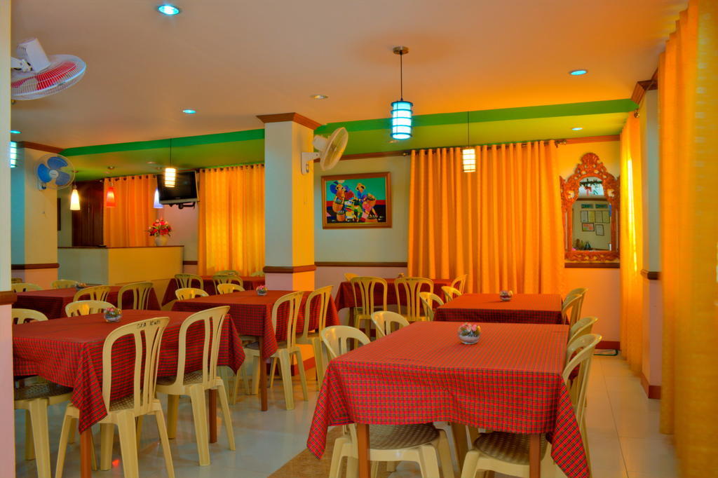 Sea Jewel Beach Resort Puerto Galera Exterior photo