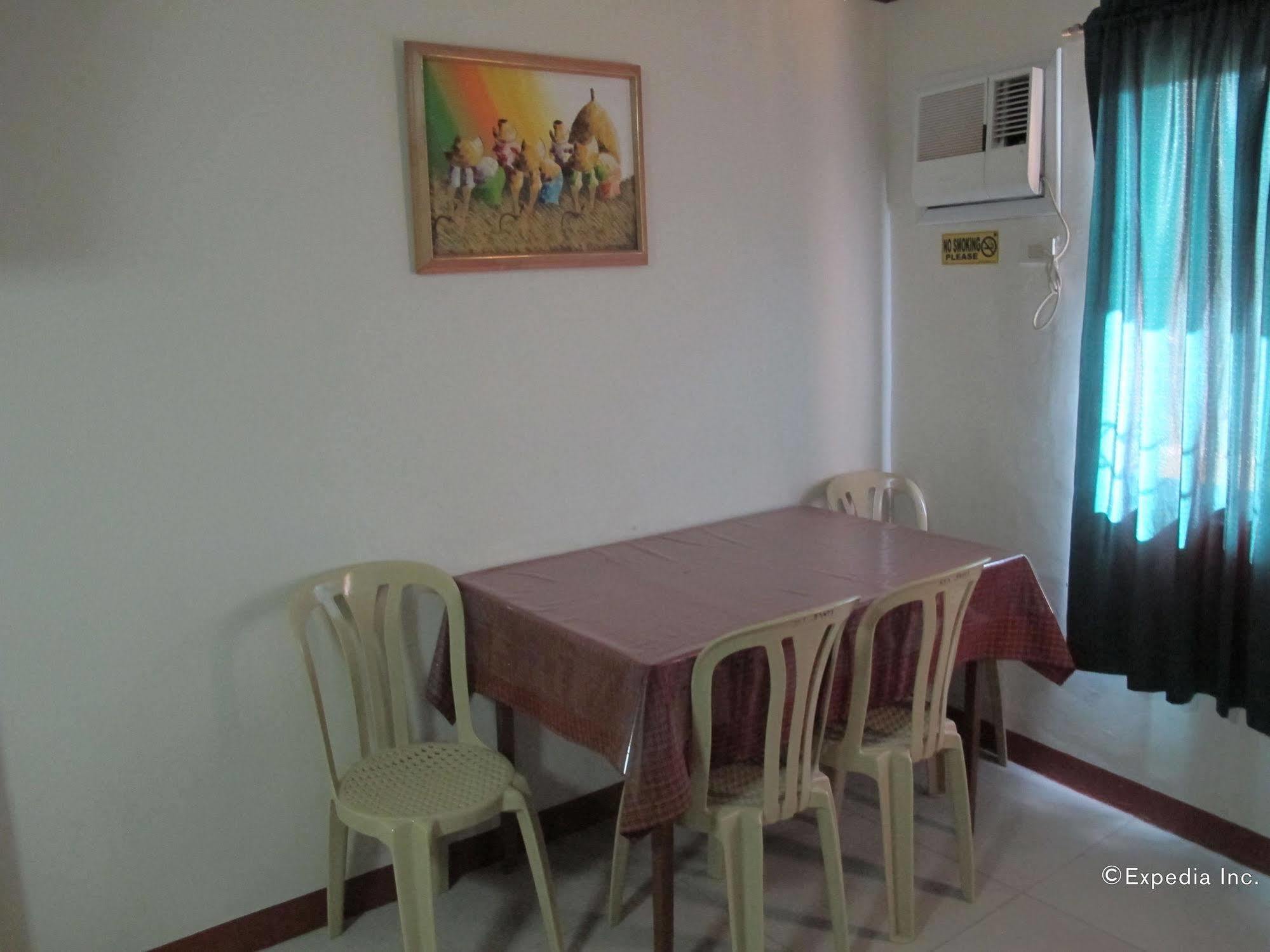 Sea Jewel Beach Resort Puerto Galera Exterior photo