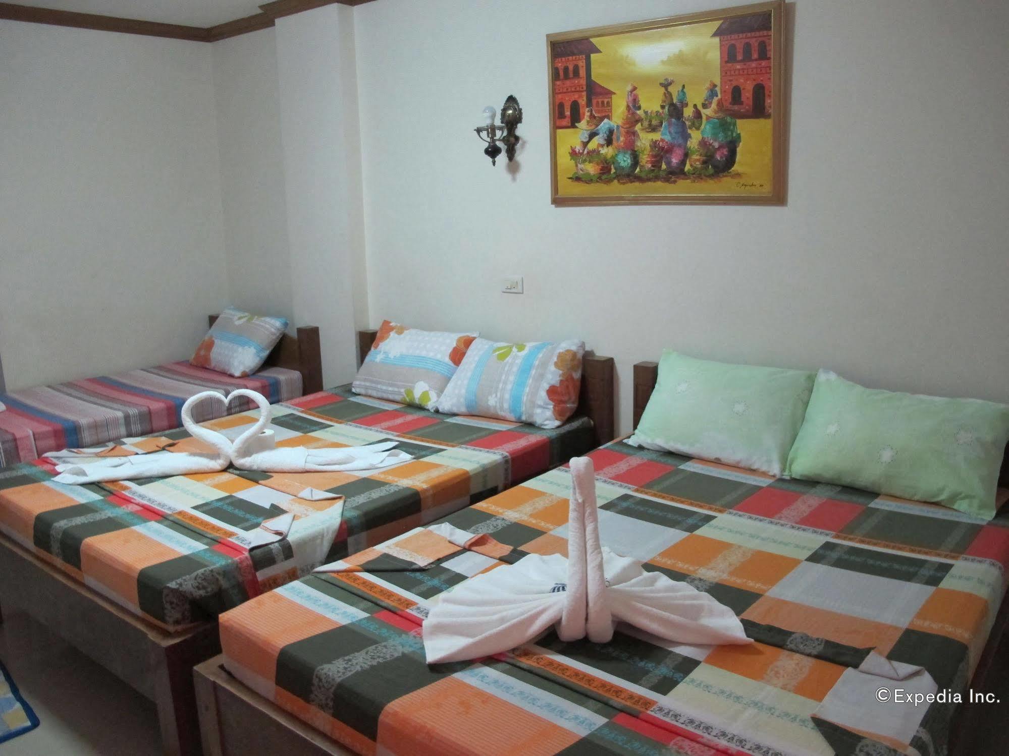 Sea Jewel Beach Resort Puerto Galera Exterior photo