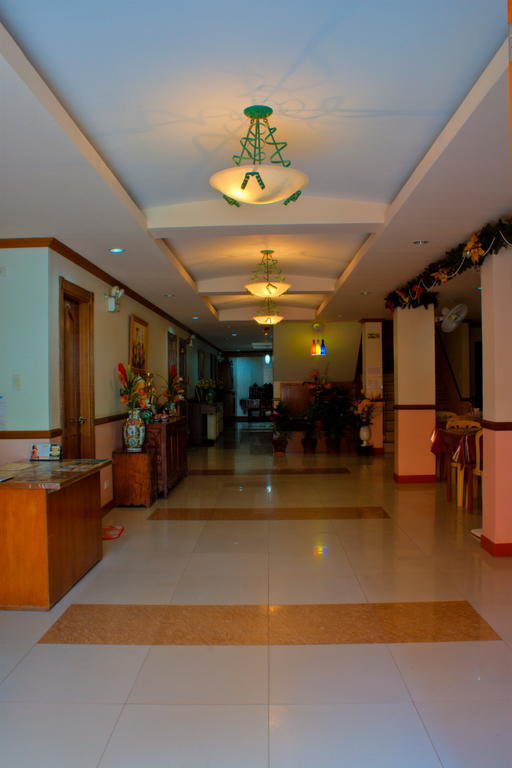 Sea Jewel Beach Resort Puerto Galera Exterior photo